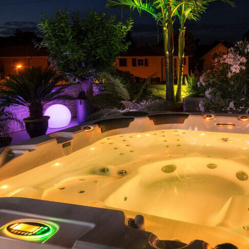 Whirlpools, SwimSpas<br><a href='/de/Whirlpools-SwimSpas.85.html'>> weiterlesen</a>